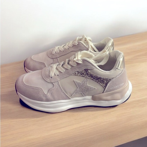 Vintage Havana Run Nude Glitter Star Sneaker Women’s Size 9. - Picture 3 of 9